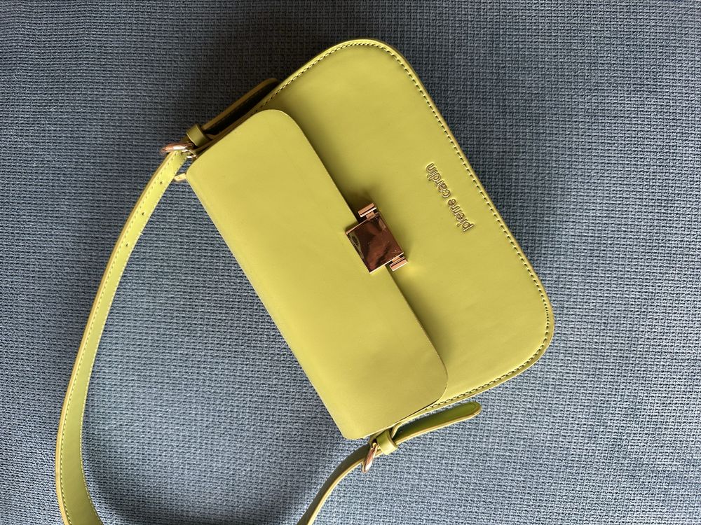 Нова чанта Pierre Cardin