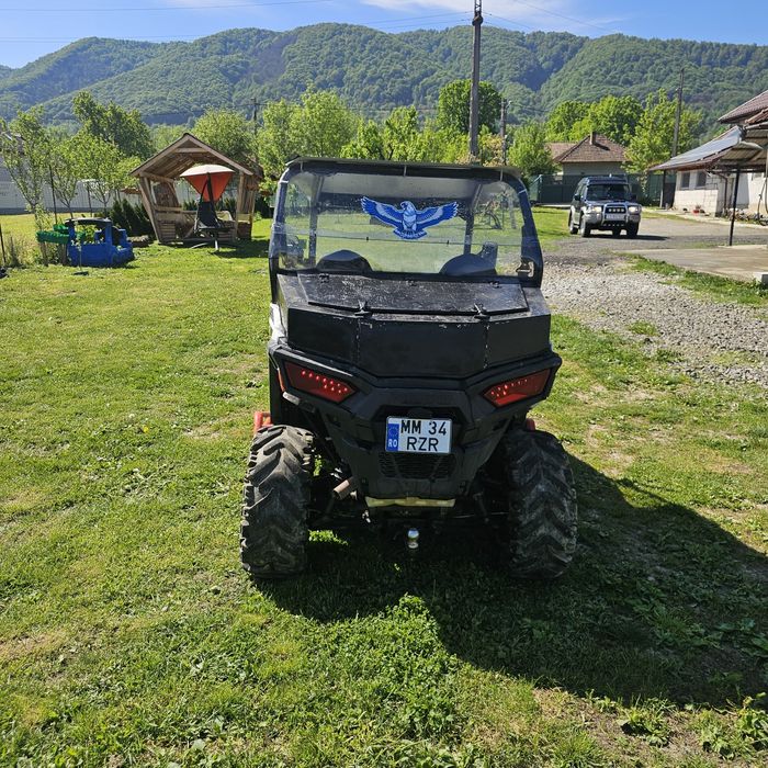 Vând polaris rzr900