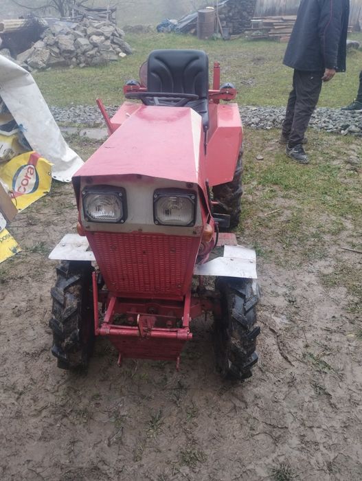 Vând tractor 18 cp