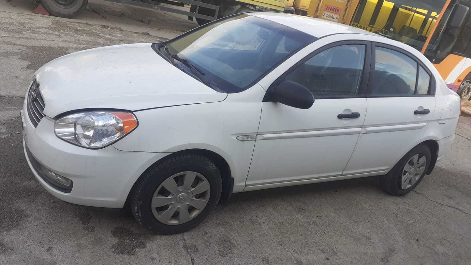 Geam stanga spate Hyundai Accent