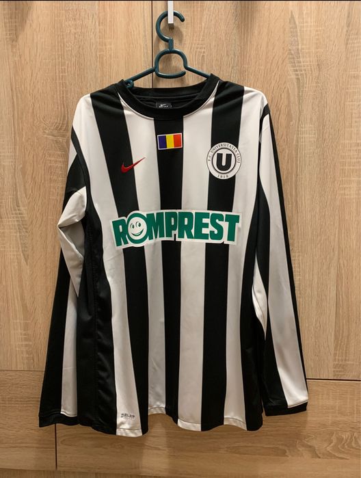 Tricou U Cluj Universitatea oficial de joc