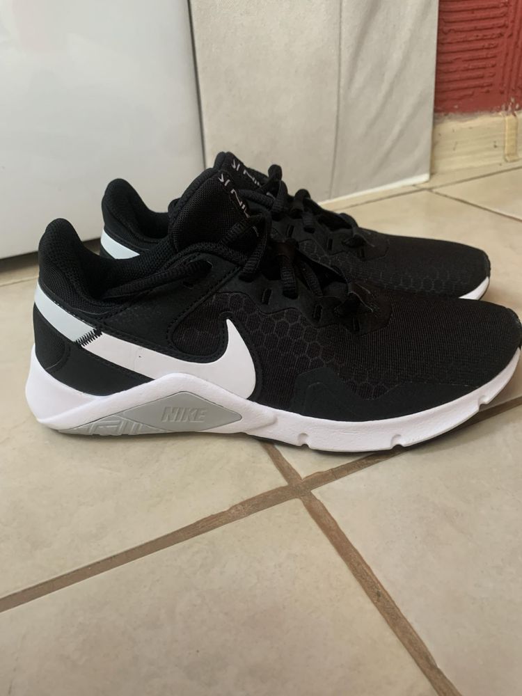 Дамски маратонки Найк/Nike Revolution 5