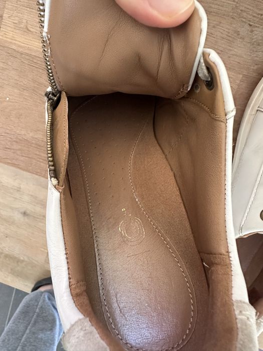 Маркови маратонки Clarks естествена кожа