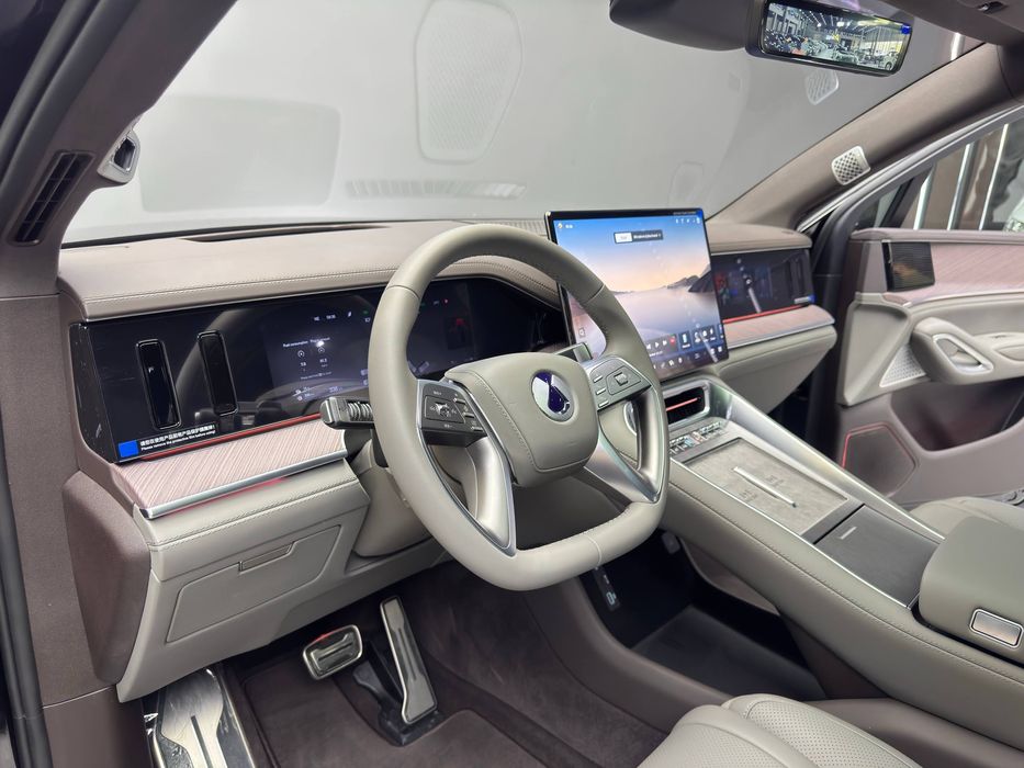 Продается новый Denza N9 PHEV