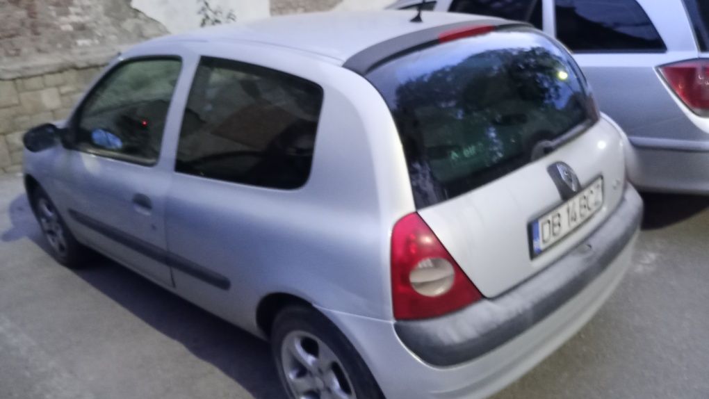 Renault Clio coupe 1.5 dci 65 cp euro 3 electromotor defect