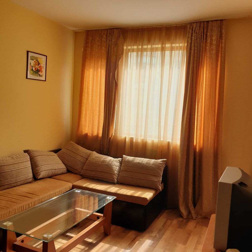 Продава се Двустаен апартамент в к.к. Слънчев бряг - 59 кв.м за 1004 €/кв.м - Снимка #2