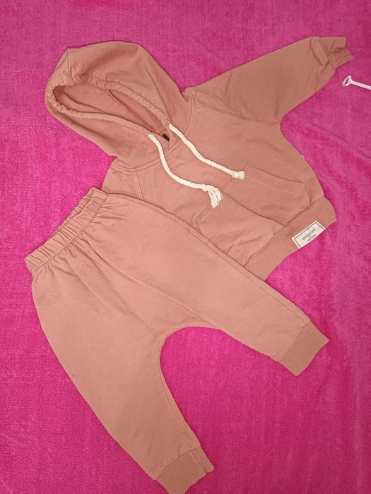 Продам спортивный костюм для девочки бренда WOWO Турция