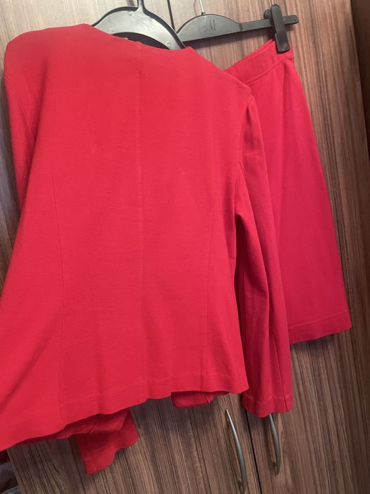 Два дамски сета на фирма Дафне