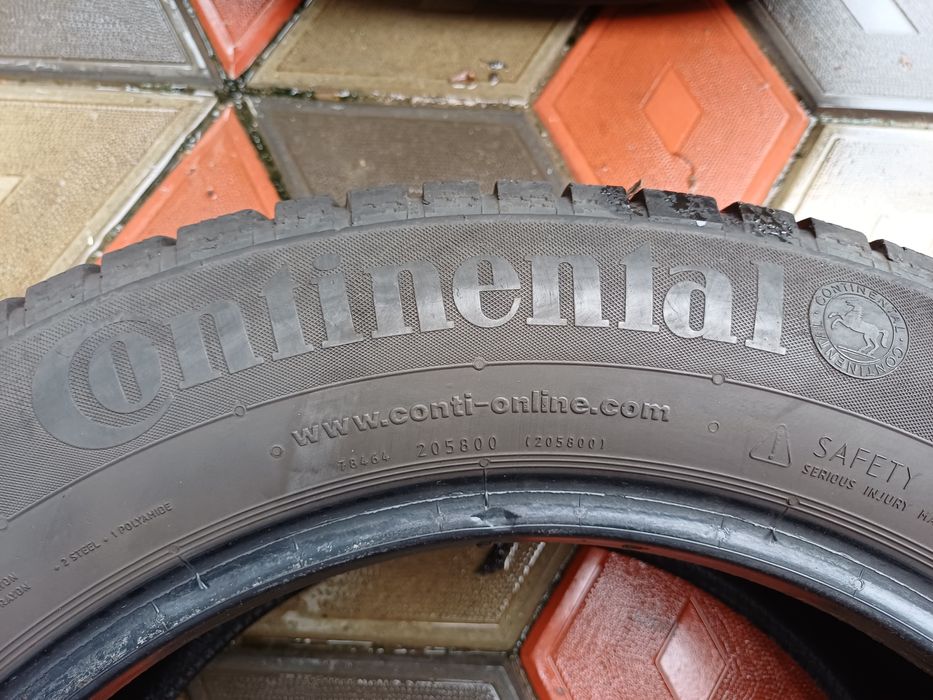 Vând 4 anvelope de iarna 225 55 r16 CONTINENTAL