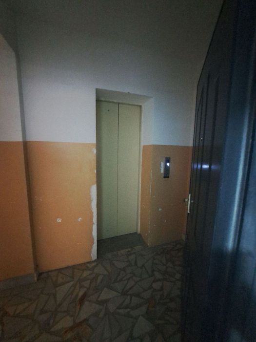 2 хонали уй сотилади жихозлари билан