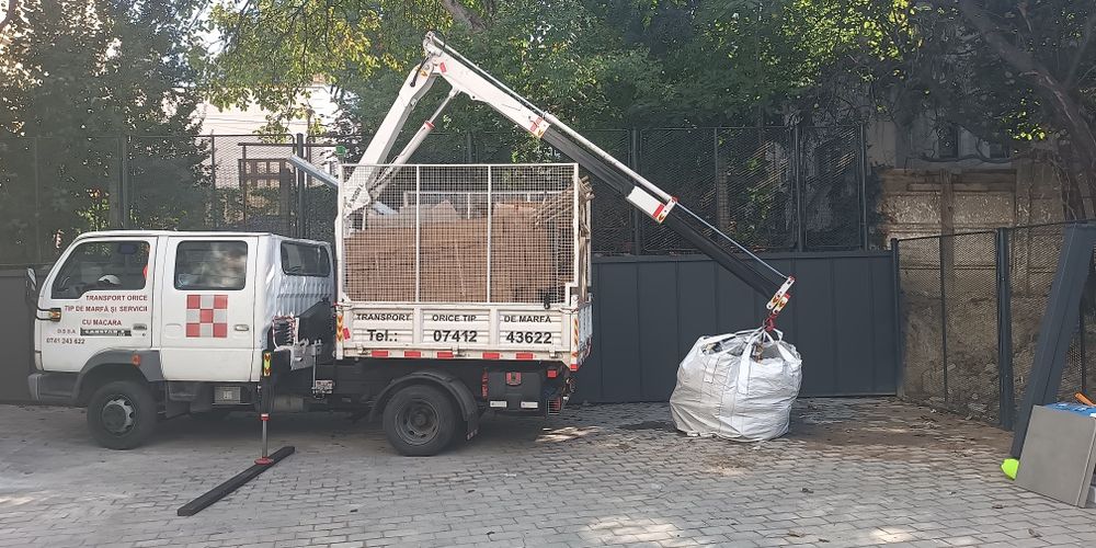 Trasport și manipulare cu macara