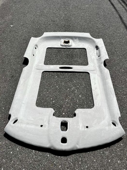 Retapitare plafon auto