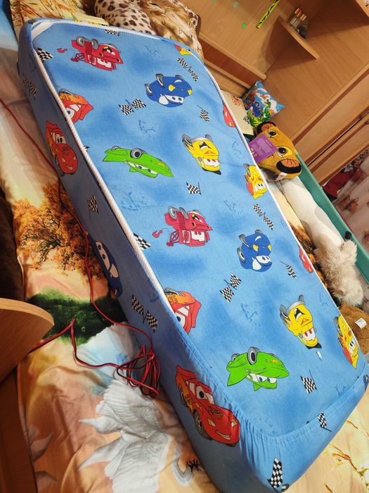 Vând pat pentru copii