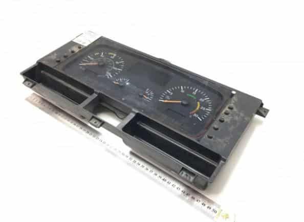 ceasuri de bord mercedes benz 0034468521