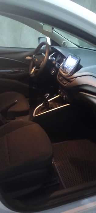 Срочно (4500$). Оникс 3 lt mt механика эьлонни окиб телефон килин