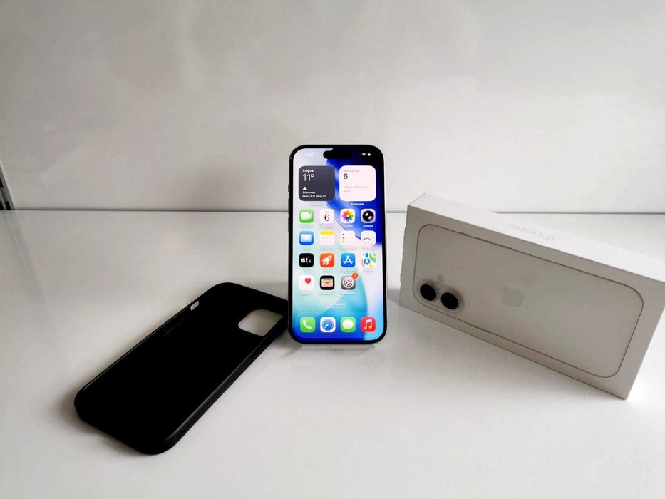 Apple iPhone 15 128GB Бял