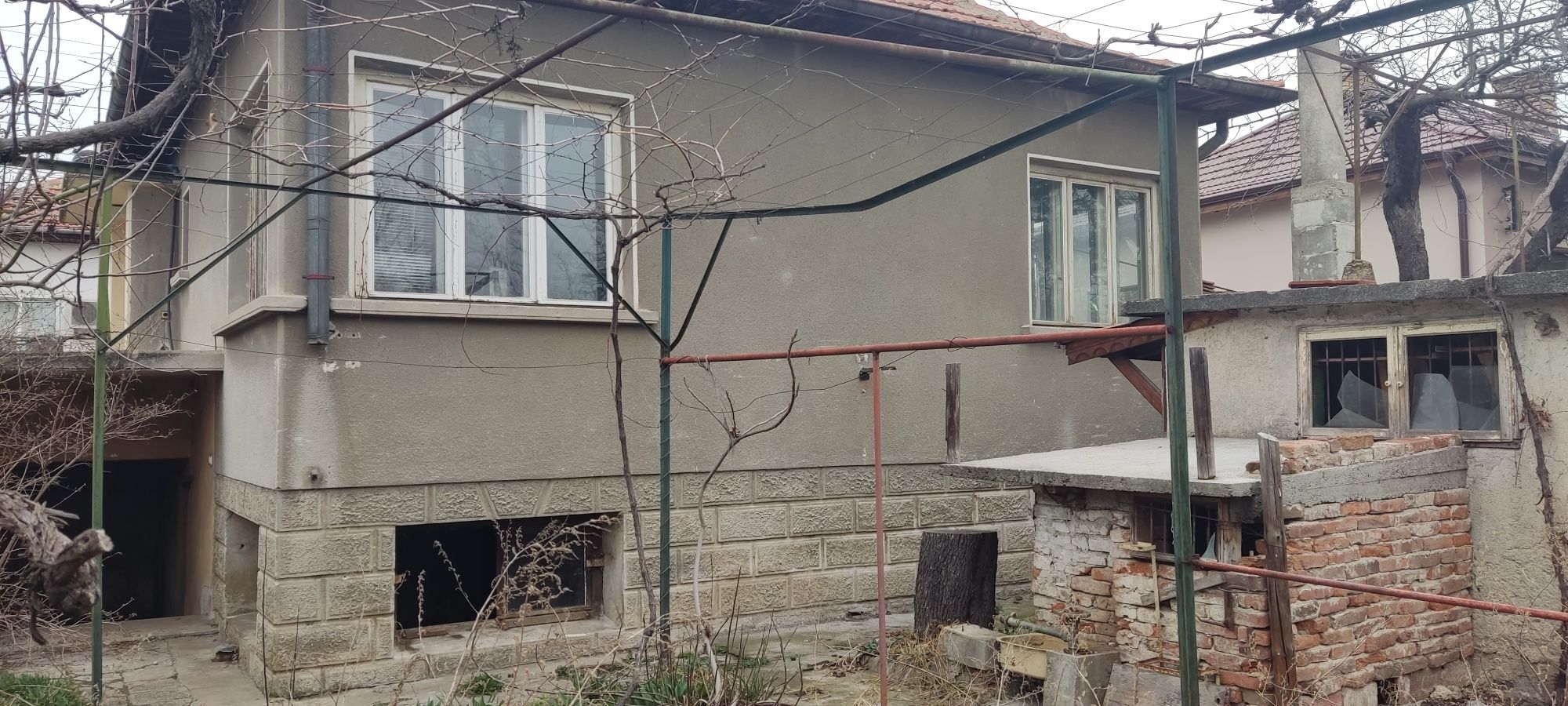 Продава къща в град Казанлък