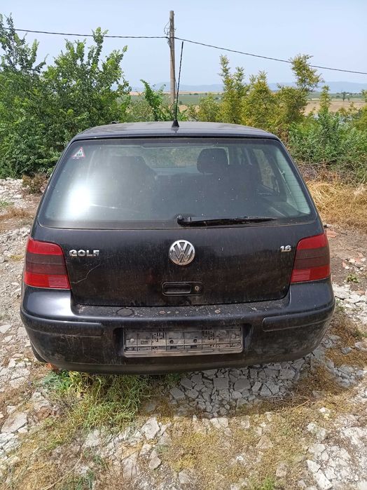 Голф 4  1,6 16v 105 к.с. на части