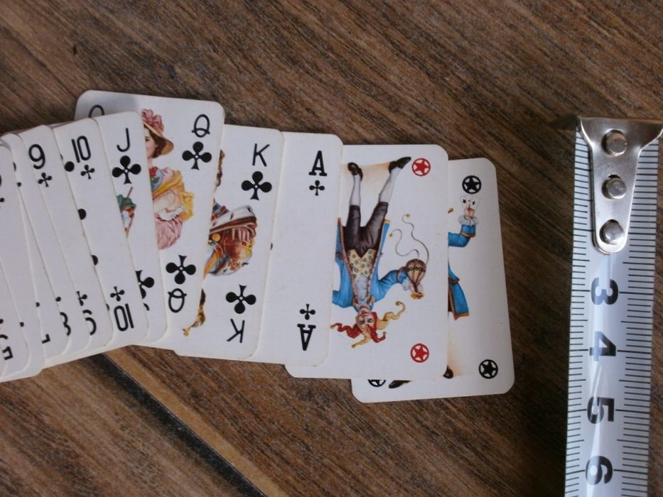 Карти за Игра за Колекции ТРИ КОЛОДИ