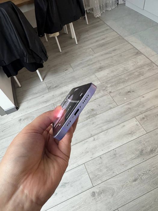 iPhone 12 продам