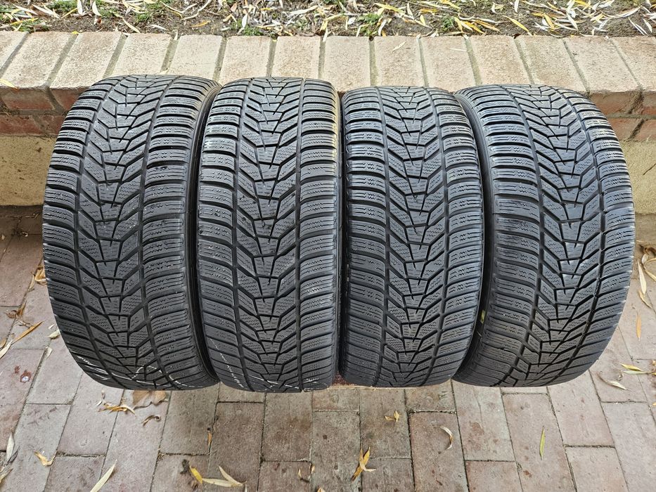 Anvelope 225.45.18 cu 225.40.18