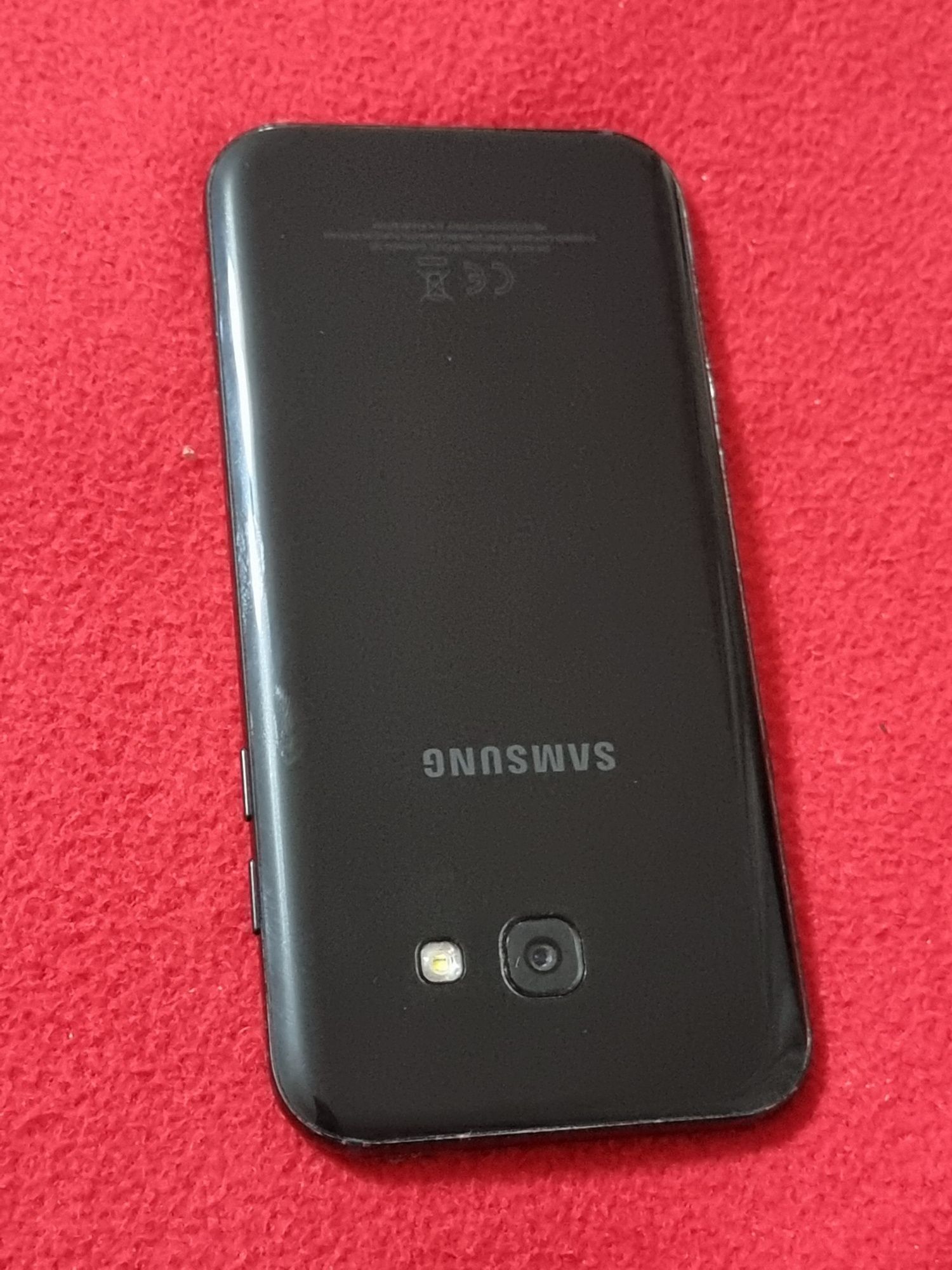Samsung Galaxy A5 Negru 32Gb, Model 2017, Funct excelent, Fisurat!!!