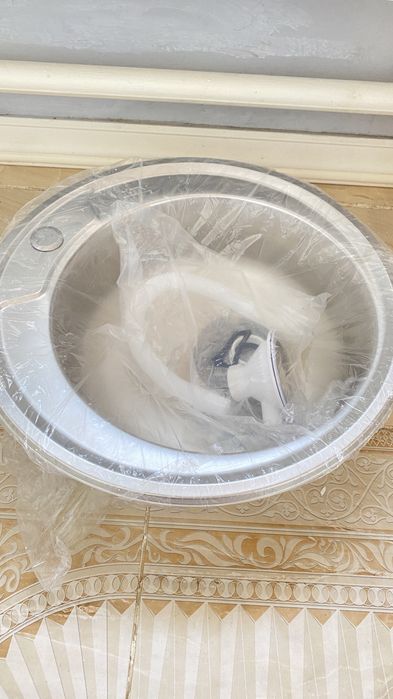 Кухонный Мойка новый