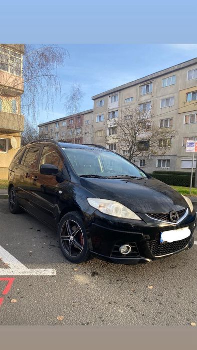 Vând Mazda 5 șapte locuri