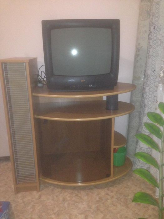 Продам подставка под телевизор