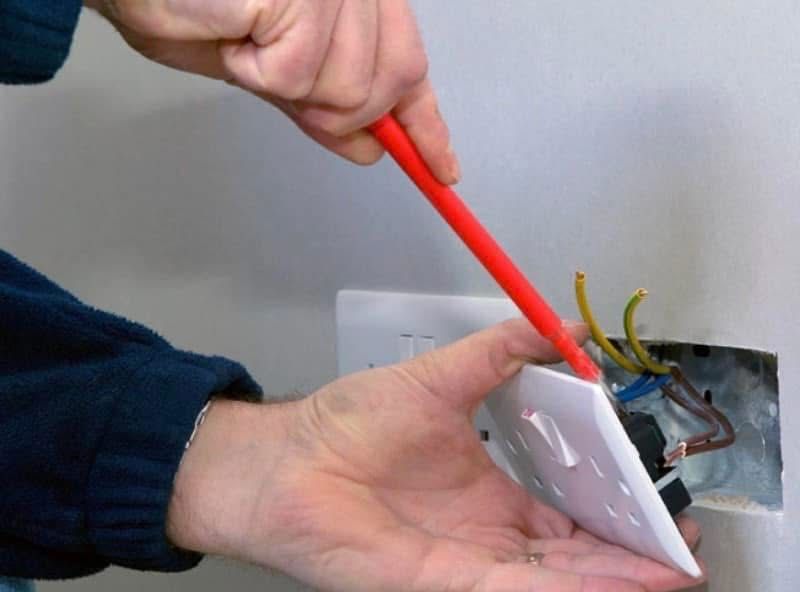 Ремонт хладилници, печки, перални, телевизори, ел. инсталации, бойлери