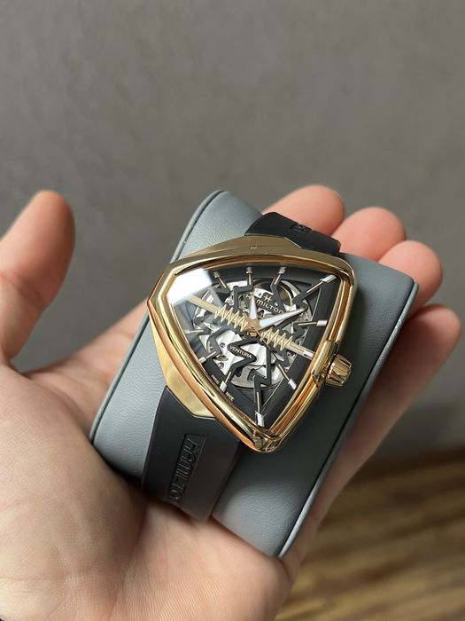 Мъжки часовник Hamilton Ventura Elvis 80 H24525331