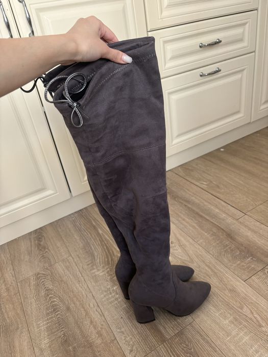 Ботфорды серые замшевые