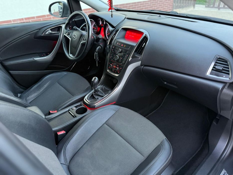 Opel Astra J 1.7 diesel euro 5  12 luni Garantie