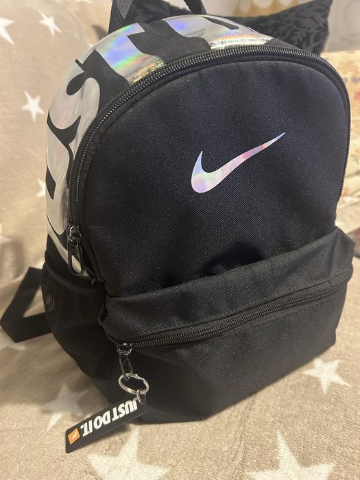 Черна оригинална раница Nike