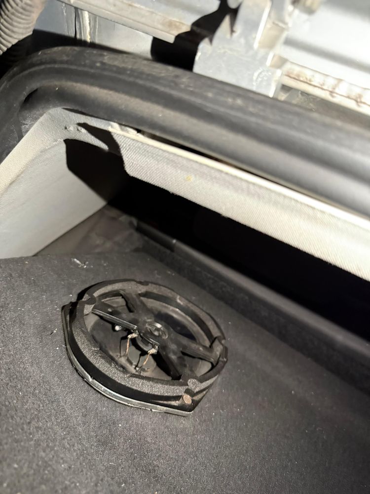 OFERTĂ - 2 statii subwoofer + 2 difuzoare