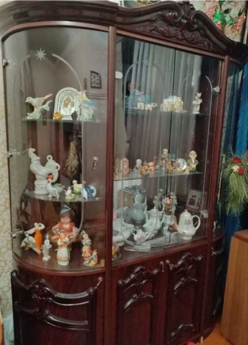 Продаётся стенка, гостиничный мебель в хорошем состоянии