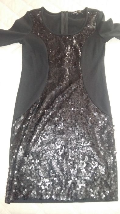 Рокли в черно и син цвят