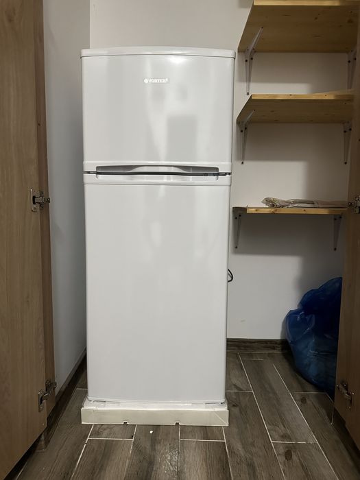 Proprietar inchiriez apartament 2 camere Parc Plumbuita