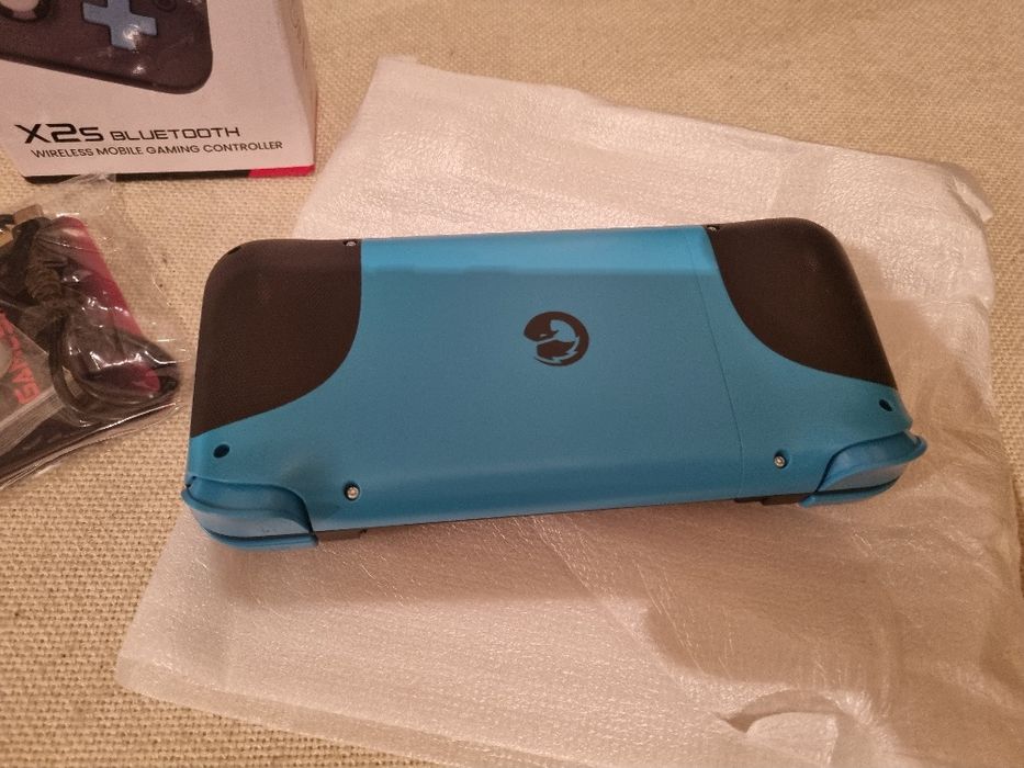 Gamesir X2 s. Bluetooth Wireless Mobile Gaming Controller. Nou.