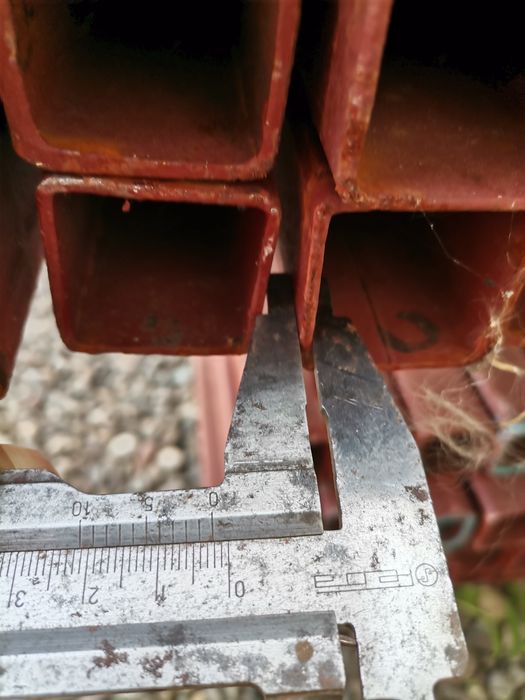 Stâlpi gard  spaleri vita vie Patrata otel 40x40x240