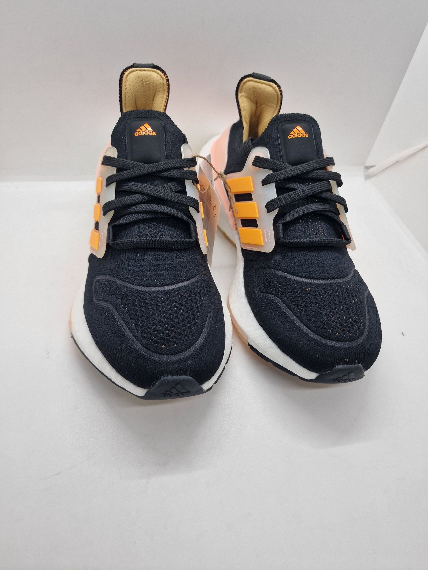 Adidas Ultraboost 22 GX5601 nr. 36,36 2/3,37 1/3,38