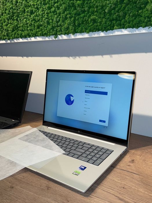 HP Envy 17 Touch Ultra 7 155U 32GB NVIDIA RTX 3050 1TB SSD WiFi7 Win11