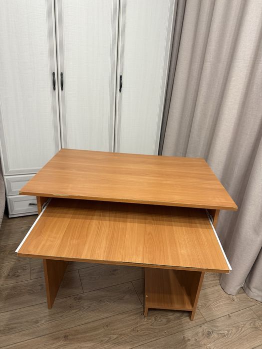 Стол рабочий (компьютерный)