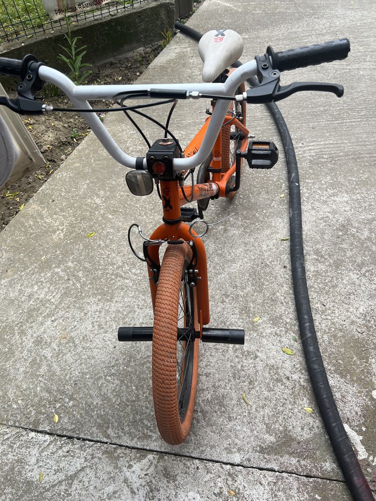 Bicicleta BMX de vanzare