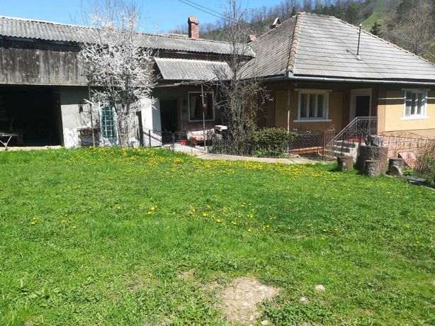 Inchiriez casa la tara - visul orasanului, sat Bedeciu la 45km de Cluj