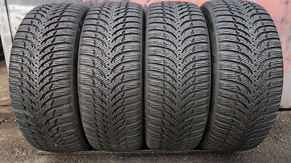 4бр. зимни гуми 185/55/16 Kumho, dot22
dot22 
7.7mm
Много добро състоя