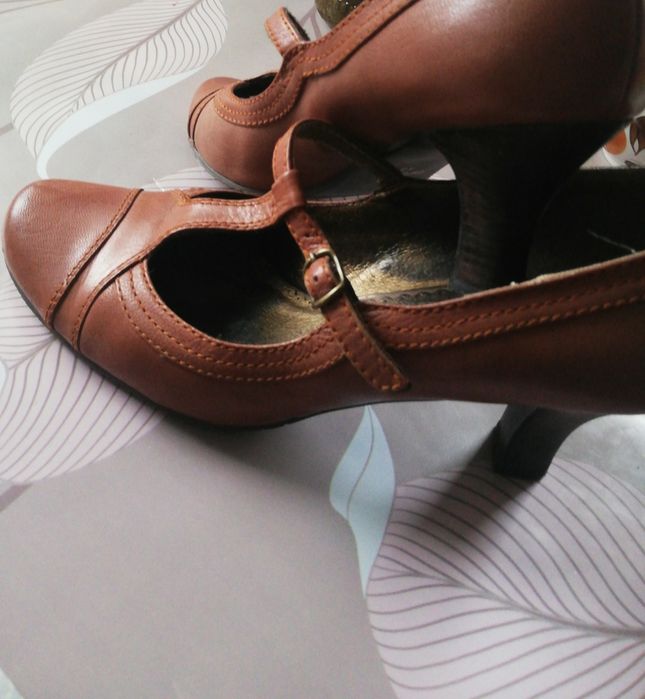 Туфли танцевальные и просто на выход  продам за 5000