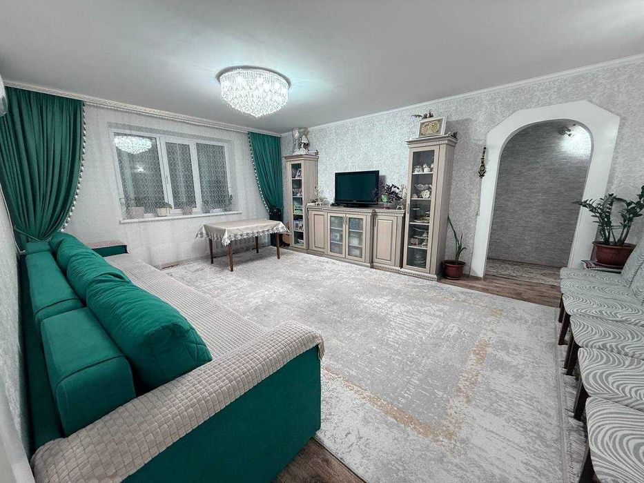 Срочно, продается 3 комн. квартира S=72 кв.м; ГАРАЖ в ПОДАРОК!
