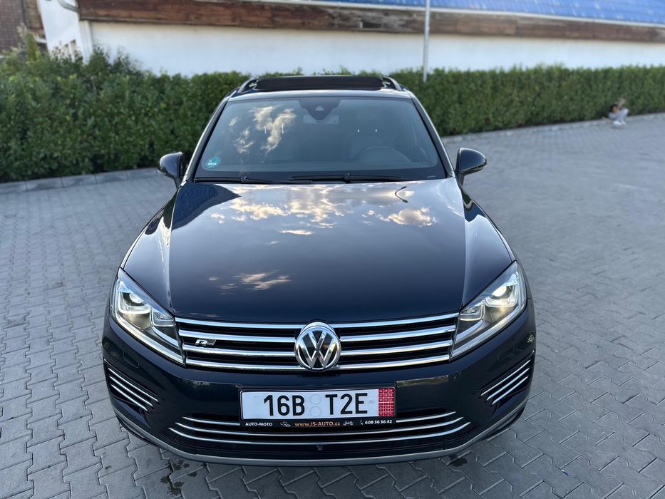 Volkswagen Touareg 3.0 TDI R-Line – 2016 – Full Option