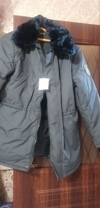 Продам зимнюю куртку